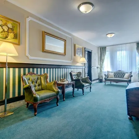 Bed & Breakfast Roztoka 3*