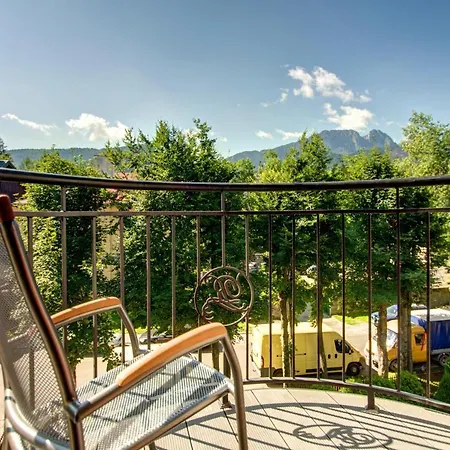 Roztoka Bed & Breakfast 3*