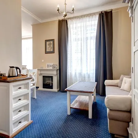 Nocleg ze śniadaniem Roztoka 3*