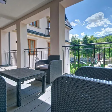 Roztoka B&B 자코파네