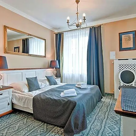 Roztoka Bed & Breakfast 3*